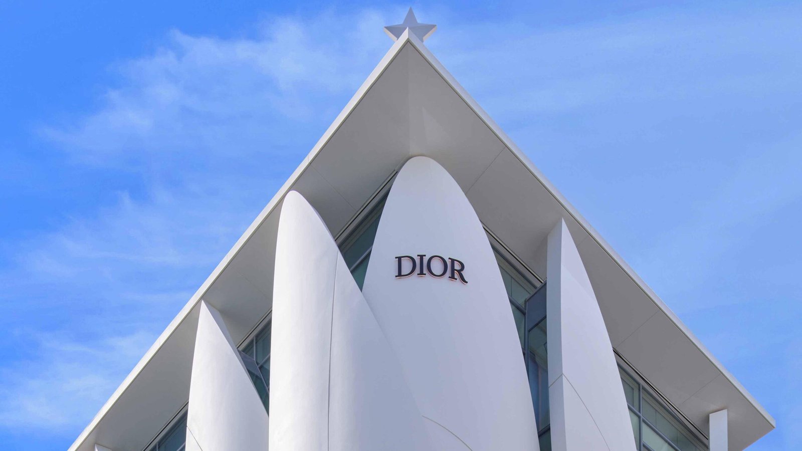 Store des Tages Frühjahr 2024: Eine Kathedrale für Dior in Genf
